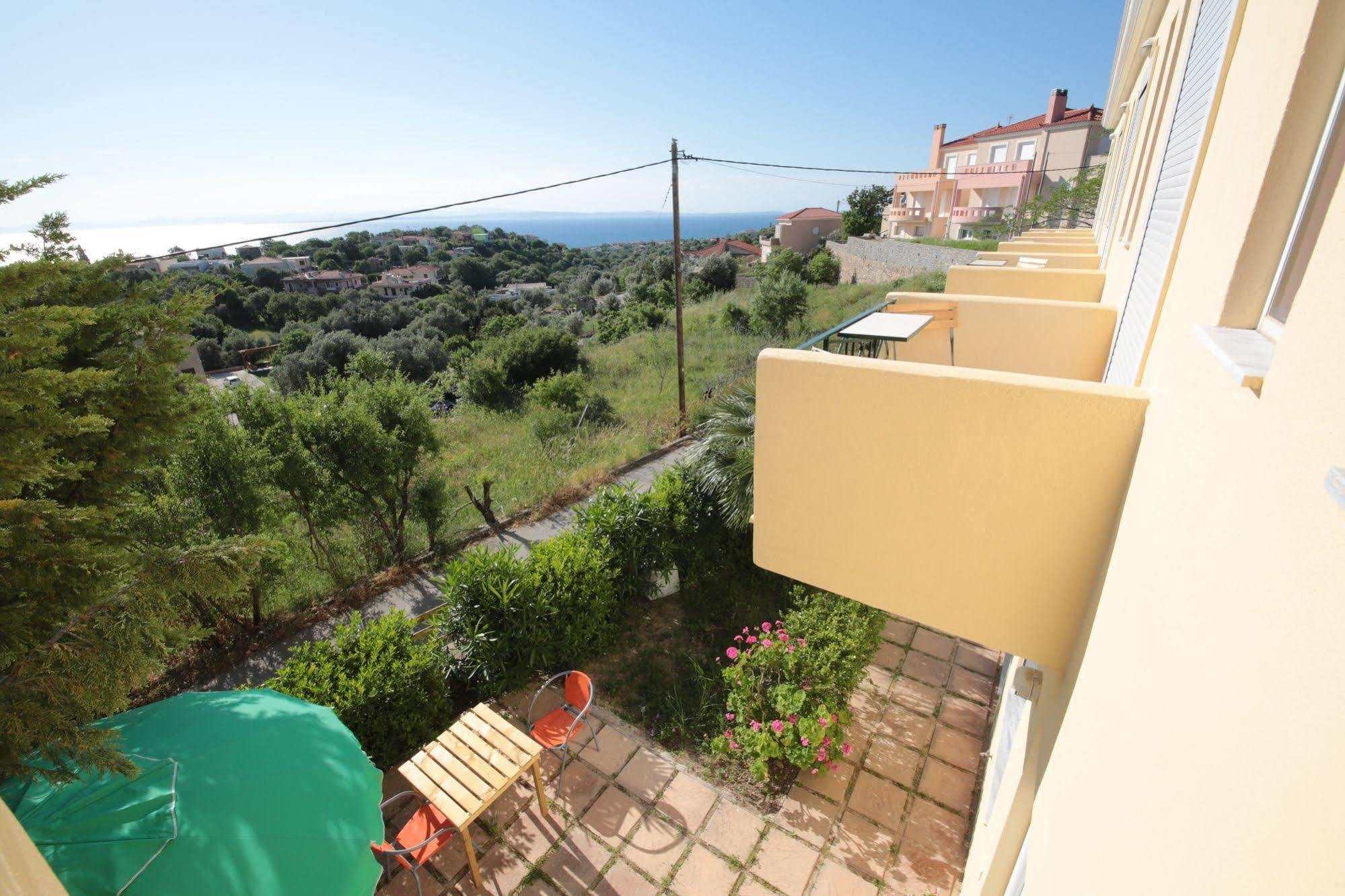 Point Twins Apartments Vrontados Экстерьер фото
