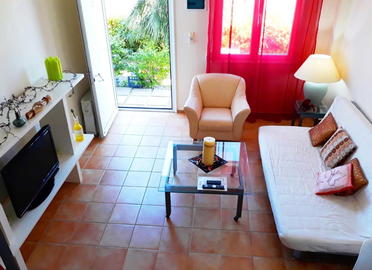 Point Twins Apartments Vrontados Экстерьер фото