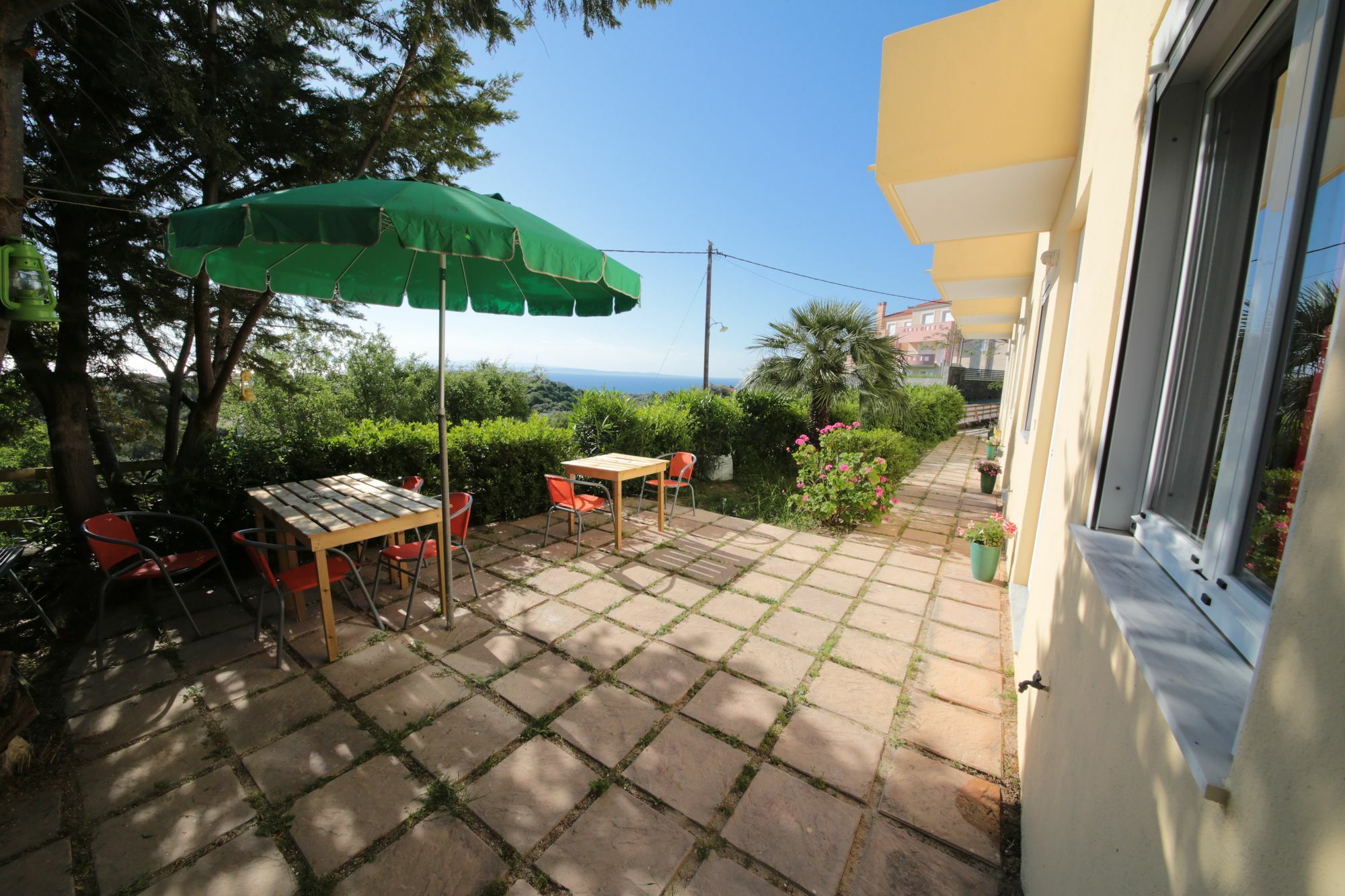 Point Twins Apartments Vrontados Экстерьер фото